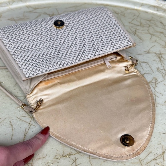 Vintage Whiting & Davis Ivory Metal Mesh Crossbody Bag - Picture 6 of 12